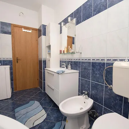 Lägenhet Family Spacious