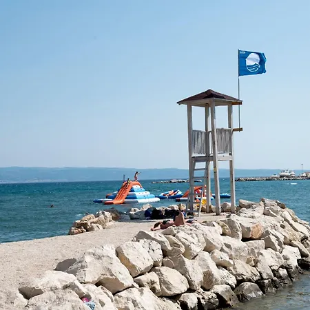 Family Spacious Split