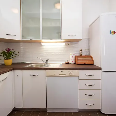 Lägenhet Family Spacious