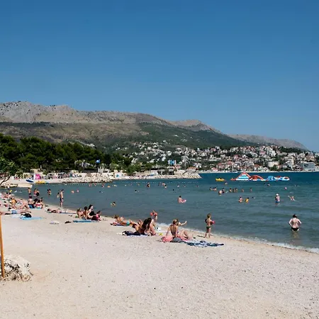 Family Spacious Lägenhet Split