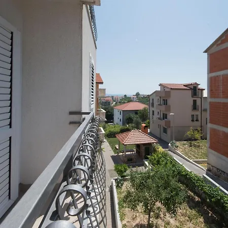 Family Spacious Lägenhet