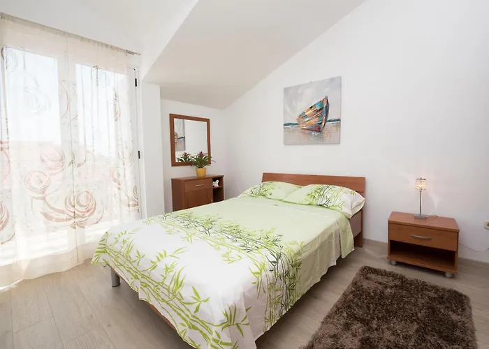 Family Spacious Apartman