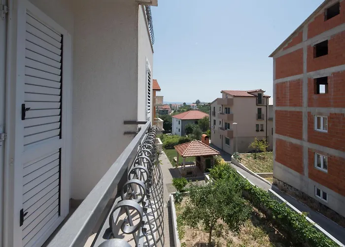 Family Spacious Apartman