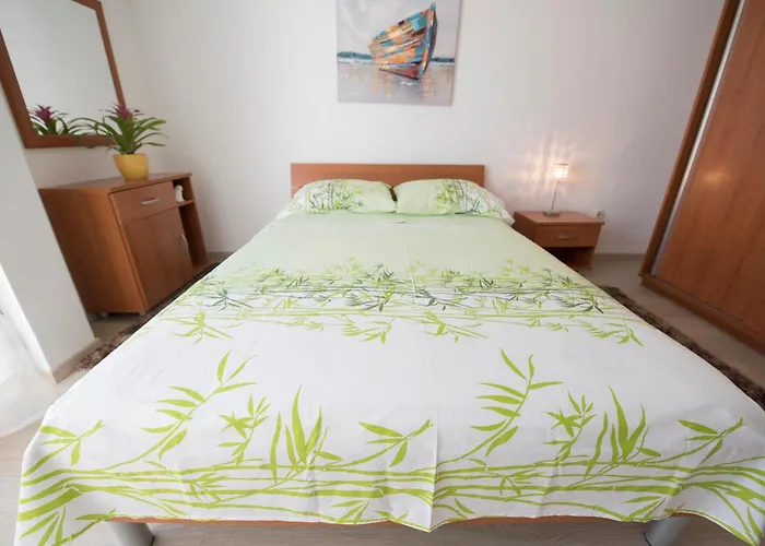 Family Spacious Split