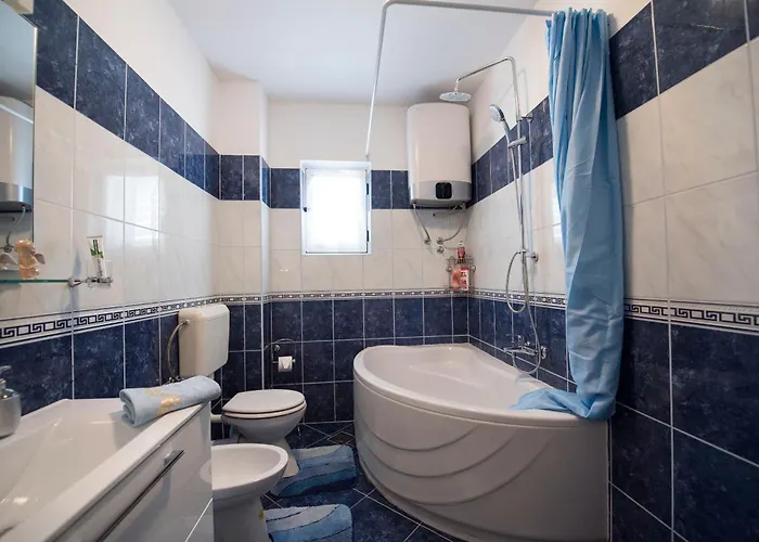 Family Spacious Apartman