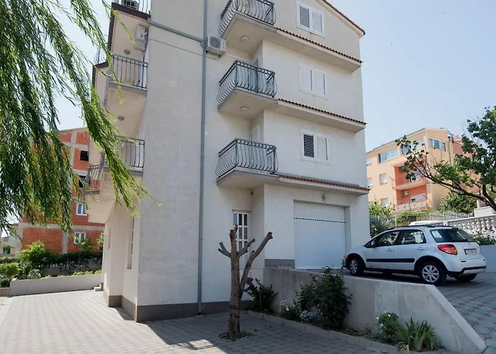 Family Spacious Apartman